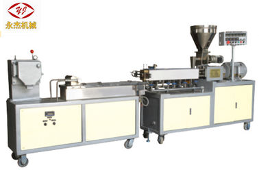 China Abrasion Resistant Lab Twin Screw Extruder W6Mo5Cr4V2 Screw Material 5.5kw factory