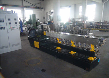 W6Mo5Cr4V2 Material Twin Screw Extruder Machine Horizontal 300kg/H Capacity supplier